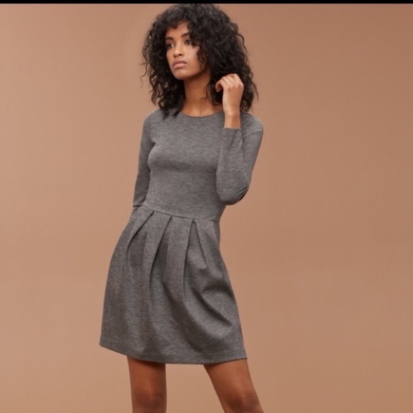 Aritzia Dresses & Skirts - Talula Tartine Dress - Dark Grey - Size 6